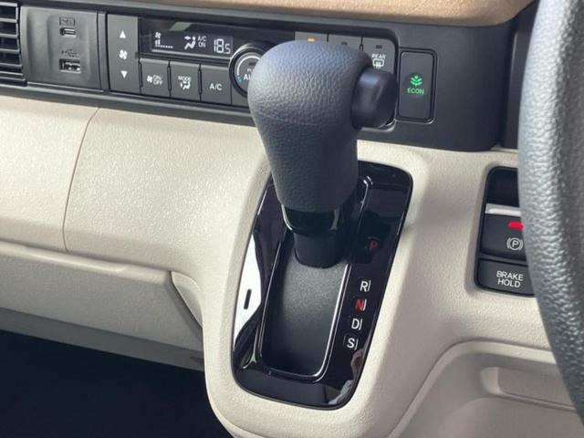 Ｎ－ＢＯＸ ヒョウジュン　保証書／純正　８インチ　ナビ／ホンダセンシング／両側電動スライドドア／シートヒーター　前席／車線逸脱防止支援システム／パーキングアシスト　バックガイド／届出済未使用車　衝突被害軽減システム　禁煙車（18枚目）