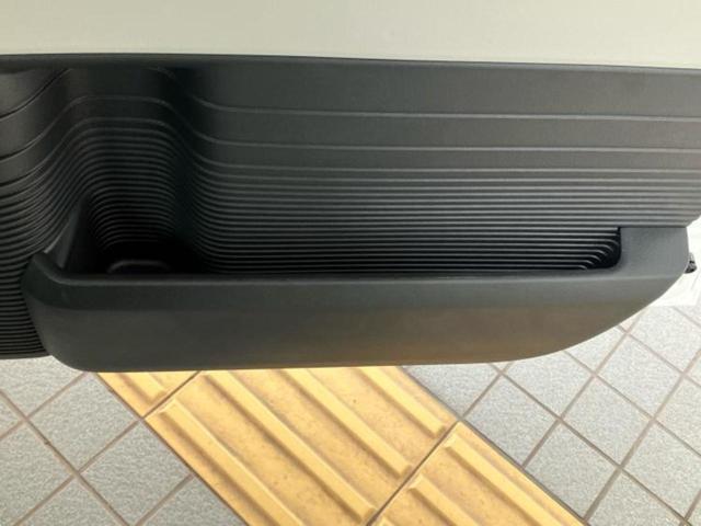 Ｎ－ＢＯＸ ヒョウジュン　保証書／純正　８インチ　ナビ／ホンダセンシング／両側電動スライドドア／シートヒーター　前席／車線逸脱防止支援システム／パーキングアシスト　バックガイド／届出済未使用車　衝突被害軽減システム　禁煙車（34枚目）
