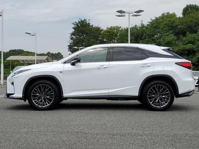 ＲＸ ＲＸ２００ｔ　Ｆスポーツ　純正　ＳＤナビ／プリクラッシュセーフティ／シートヒーター　前席／パノラミックビューモニター／シート　合皮／電動バックドア／ドライブレコーダー　社外／ヘッドランプ　ＬＥＤ／Ｂｌｕｅｔｏｏｔｈ接続　ＥＴＣ（2枚目）