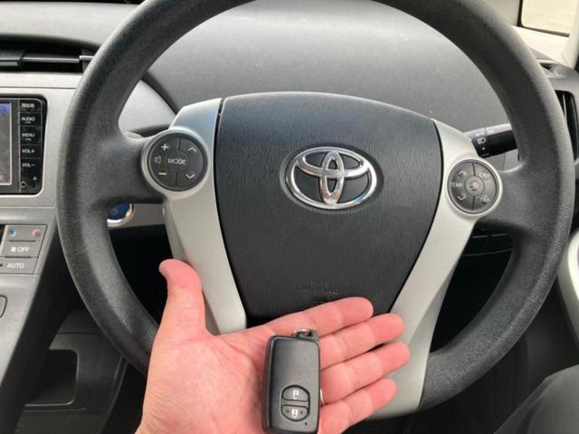 プリウス Ｓ　純正　ＳＤナビ／ドライブレコーダー　社外／ヘッドランプ　ＨＩＤ／Ｂｌｕｅｔｏｏｔｈ接続／ＥＴＣ／ＥＢＤ付ＡＢＳ／横滑り防止装置／アイドリングストップ／バックモニター／ワンセグＴＶ　バックカメラ（12枚目）