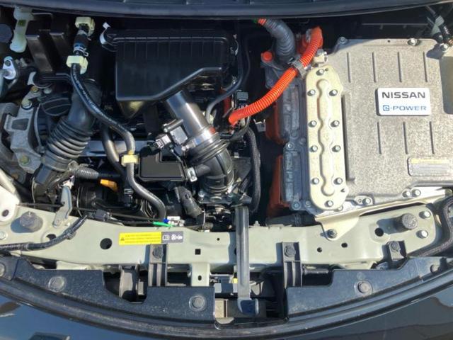 ノート ｅパワーニスモ　保証書／純正　ＳＤナビ／インテリジェントルームミラー／エマージェンシーブレーキ／アラウンドビューモニター／車線逸脱防止支援システム／ドライブレコーダー　純正／ヘッドランプ　ＬＥＤ　衝突被害軽減システム（50枚目）