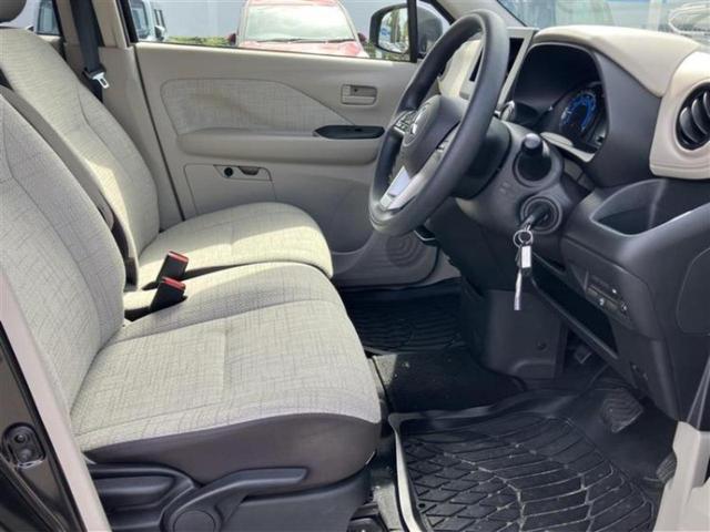 ｅＫワゴン Ｍ　新品タイヤ／保証書／衝突安全装置／シートヒーター　前席／車線逸脱防止支援システム／ＵＳＢジャック／ＡＢＳ／横滑り防止装置／アイドリングストップ／禁煙車／エアバッグ　運転席／エアバッグ　助手席（5枚目）