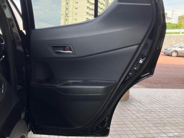 Ｃ－ＨＲ Ｓ　ＧＲスポーツ　新品タイヤ／保証書／ディスプレイオーディオ＋ナビ８インチ／トヨタセーフティセンス／パノラミックビューモニター／車線逸脱防止支援システム／シート　ハーフレザー／ヘッドランプ　ＬＥＤ　衝突被害軽減システム（21枚目）