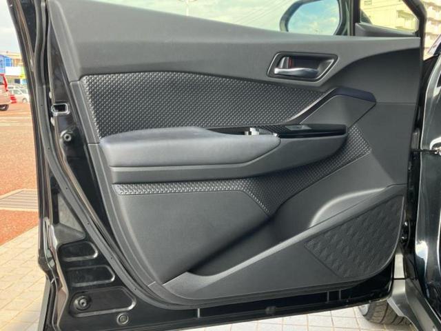 Ｃ－ＨＲ Ｓ　ＧＲスポーツ　新品タイヤ／保証書／ディスプレイオーディオ＋ナビ８インチ／トヨタセーフティセンス／パノラミックビューモニター／車線逸脱防止支援システム／シート　ハーフレザー／ヘッドランプ　ＬＥＤ　衝突被害軽減システム（22枚目）