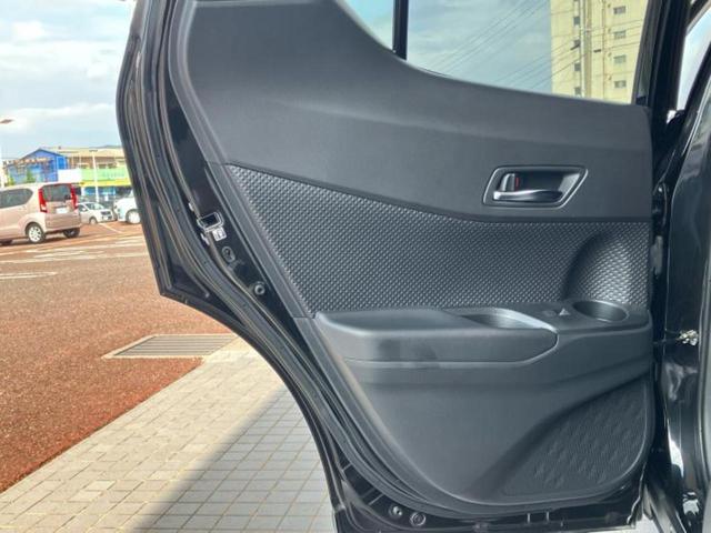 Ｃ－ＨＲ Ｓ　ＧＲスポーツ　新品タイヤ／保証書／ディスプレイオーディオ＋ナビ８インチ／トヨタセーフティセンス／パノラミックビューモニター／車線逸脱防止支援システム／シート　ハーフレザー／ヘッドランプ　ＬＥＤ　衝突被害軽減システム（23枚目）