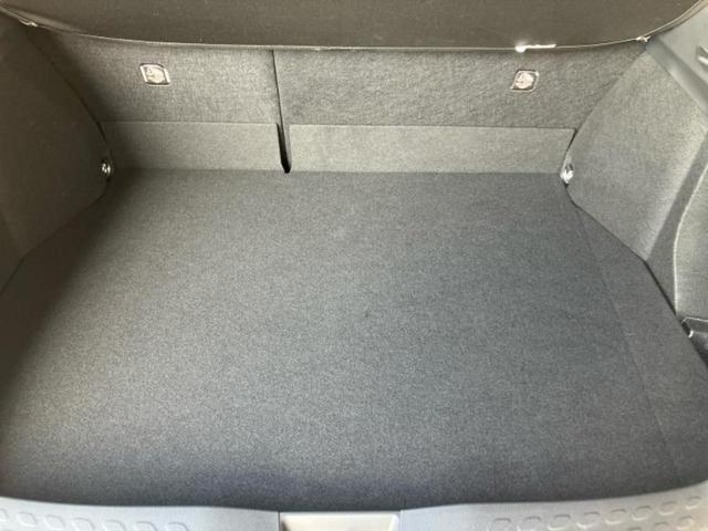 Ｃ－ＨＲ Ｓ　ＧＲスポーツ　新品タイヤ／保証書／ディスプレイオーディオ＋ナビ８インチ／トヨタセーフティセンス／パノラミックビューモニター／車線逸脱防止支援システム／シート　ハーフレザー／ヘッドランプ　ＬＥＤ　衝突被害軽減システム（24枚目）