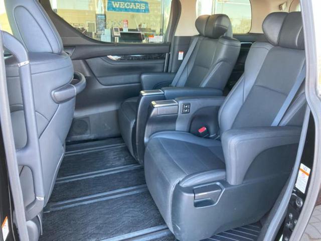 アルファード S Cパッケージ 新品タイヤ/サンルーフ/モデリスタエアロ/保証書/ディスプレイオーディオ+ナビ/フリップダウンモニター 純正 12.1インチ/デジタルインナーミラー/トヨタセーフティセンス 衝突被害軽減システム(8枚目)