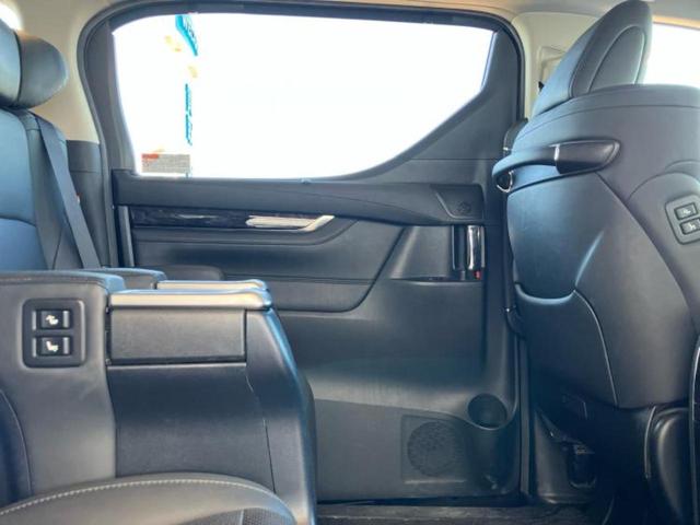 アルファード S Cパッケージ 新品タイヤ/サンルーフ/モデリスタエアロ/保証書/ディスプレイオーディオ+ナビ/フリップダウンモニター 純正 12.1インチ/デジタルインナーミラー/トヨタセーフティセンス 衝突被害軽減システム(25枚目)