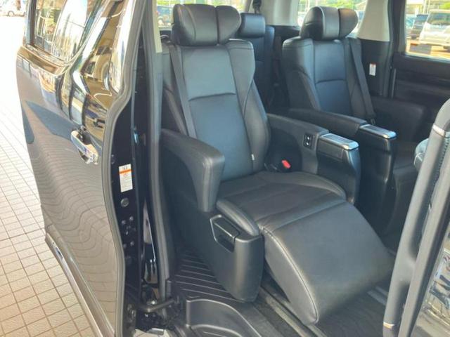 アルファード S Cパッケージ 新品タイヤ/サンルーフ/モデリスタエアロ/保証書/ディスプレイオーディオ+ナビ/フリップダウンモニター 純正 12.1インチ/デジタルインナーミラー/トヨタセーフティセンス 衝突被害軽減システム(26枚目)