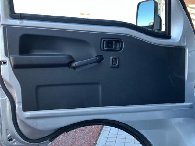 ハイゼットトラック ４ＷＤハイルーフＳＡ３ｔ　スマートアシスト（トヨタ・ダイハツ）／車線逸脱防止支援システム／ヘッドランプ　ＬＥＤ／ＥＢＤ付ＡＢＳ／横滑り防止装置／エアバッグ　運転席／パワーステアリング／オートライト／マニュアルエアコン　４ＷＤ（7枚目）