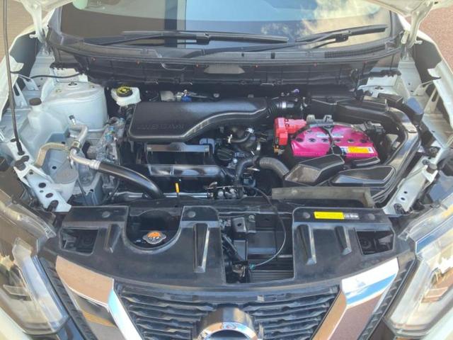 エクストレイル ２０Ｘｉ　新品タイヤ／純正　９インチ　メモリーナビ／インテリジェントルームミラー／エマージェンシーブレーキ／アラウンドビューモニター／車線逸脱防止支援システム／プロパイロット／電動バックドア　全周囲カメラ（50枚目）