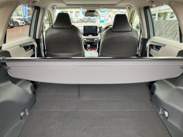 ＲＡＶ４ ４ＷＤアドベンチャー　サンルーフ／保証書／純正　９インチ　ＳＤナビ／衝突安全装置／シートヒーター　前席／車線逸脱防止支援システム／シート　合皮／ヘッドランプ　ＬＥＤ／ＥＴＣ２．０／ＥＢＤ付ＡＢＳ／横滑り防止装置　４ＷＤ（19枚目）