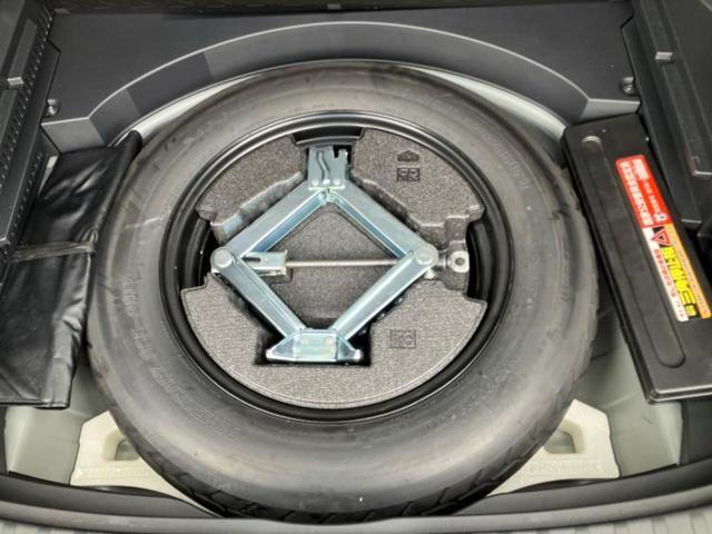 ＲＡＶ４ ４ＷＤアドベンチャー　サンルーフ／保証書／純正　９インチ　ＳＤナビ／衝突安全装置／シートヒーター　前席／車線逸脱防止支援システム／シート　合皮／ヘッドランプ　ＬＥＤ／ＥＴＣ２．０／ＥＢＤ付ＡＢＳ／横滑り防止装置　４ＷＤ（25枚目）