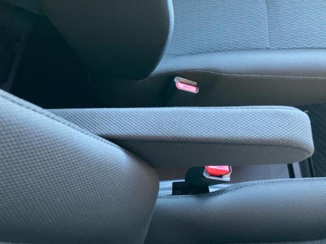 ルーミー カスタムＧ　保証書／ディスプレイオーディオ９インチ／トヨタセーフティセンス／両側電動スライドドア／シートヒーター　前席／パノラミックビューモニター／ドライブレコーダー　前後／ヘッドランプ　ＬＥＤ　全周囲カメラ（32枚目）