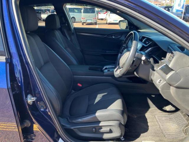 シビック ヒョウジュン 保証書/純正 SDナビ/衝突安全装置/シートヒーター/車線逸脱防止支援システム/ヘッドランプ LED/Bluetooth接続/ETC/EBD付ABS/横滑り防止装置/アイドリングストップ バックカメラ(4枚目)