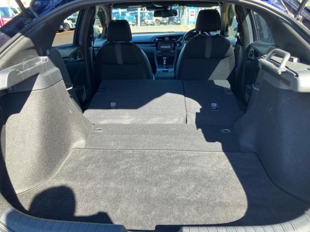 シビック ヒョウジュン 保証書/純正 SDナビ/衝突安全装置/シートヒーター/車線逸脱防止支援システム/ヘッドランプ LED/Bluetooth接続/ETC/EBD付ABS/横滑り防止装置/アイドリングストップ バックカメラ(19枚目)