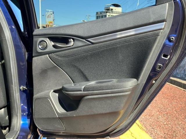 シビック ヒョウジュン 保証書/純正 SDナビ/衝突安全装置/シートヒーター/車線逸脱防止支援システム/ヘッドランプ LED/Bluetooth接続/ETC/EBD付ABS/横滑り防止装置/アイドリングストップ バックカメラ(21枚目)