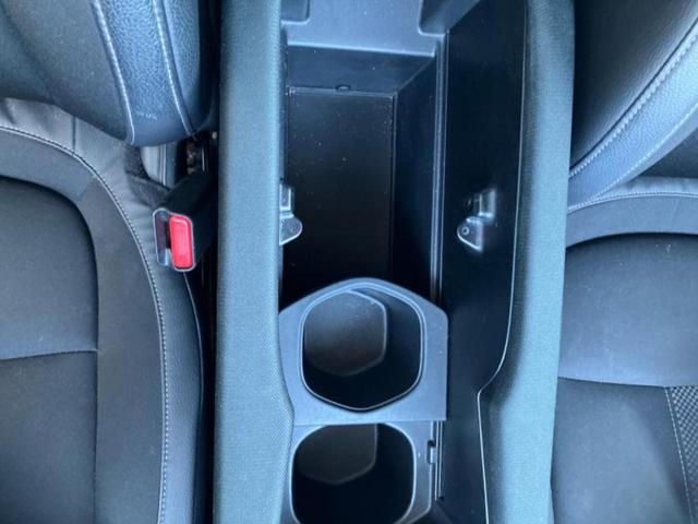 シビック ヒョウジュン 保証書/純正 SDナビ/衝突安全装置/シートヒーター/車線逸脱防止支援システム/ヘッドランプ LED/Bluetooth接続/ETC/EBD付ABS/横滑り防止装置/アイドリングストップ バックカメラ(33枚目)