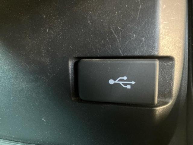 シビック ヒョウジュン 保証書/純正 SDナビ/衝突安全装置/シートヒーター/車線逸脱防止支援システム/ヘッドランプ LED/Bluetooth接続/ETC/EBD付ABS/横滑り防止装置/アイドリングストップ バックカメラ(40枚目)