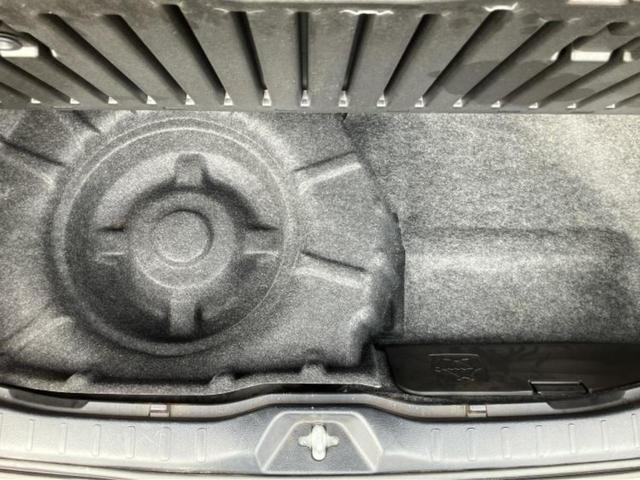 ヴォクシー ZSキラメキ2 新品タイヤ/社外 9インチ SDナビ/フリップダウンモニター 社外 10.1インチ/衝突安全装置/両側電動スライドドア/車線逸脱防止支援システム/ヘッドランプ LED/ETC/EBD付ABS(23枚目)