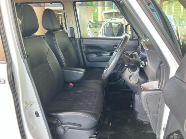 デリカミニ 4WD Tプレミアム 新品タイヤ/保証書/純正 9インチ SDナビ/デジタルインナーミラー/イーアシスト(ミツビシ)/両側電動スライドドア/シートヒーター 前席/マルチアラウンドモニター/車線逸脱防止支援システム 4WD(4枚目)