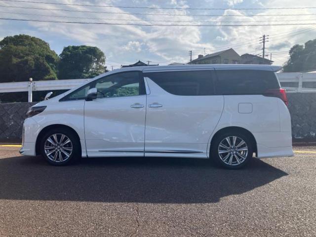 アルファード Ｓタイプゴールド２　サンルーフ／エアロ／保証書／純正　ＳＤナビ／フリップダウンモニター／デジタルインナーミラー／トヨタセーフティセンス／両側電動スライドドア／車線逸脱防止支援システム／シート　ハーフレザー／電動バックドア（2枚目）