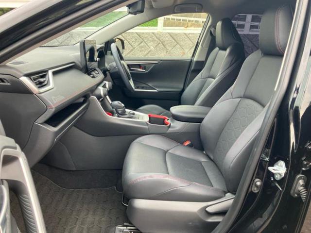 RAV4 4WDアドベンチャーオフロードパッケージ2 保証書/ディスプレイオーディオ+ナビ10インチ/デジタルインナーミラー/衝突安全装置/エアーシート 前席/車線逸脱防止支援システム/シート 合皮/パーキングアシスト バックガイド 衝突被害軽減システム(6枚目)