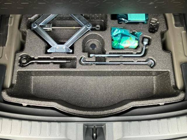 RAV4 4WDアドベンチャーオフロードパッケージ2 保証書/ディスプレイオーディオ+ナビ10インチ/デジタルインナーミラー/衝突安全装置/エアーシート 前席/車線逸脱防止支援システム/シート 合皮/パーキングアシスト バックガイド 衝突被害軽減システム(25枚目)