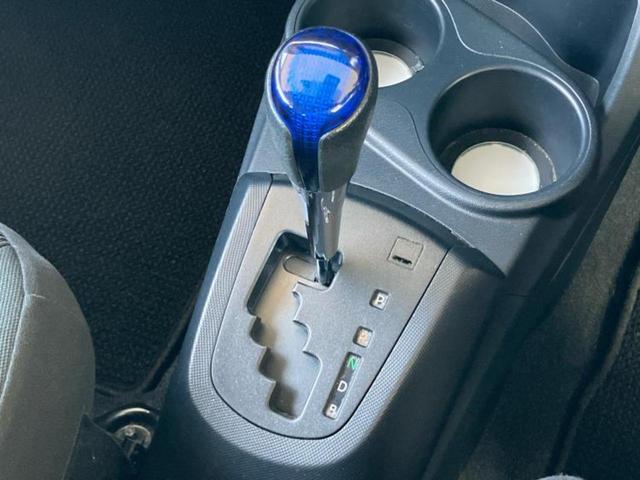 アクア Sスタイルブラック 保証書/純正 SDナビ/トヨタセーフティセンス/Bluetooth接続/ETC/EBD付ABS/横滑り防止装置/バックモニター/フルセグTV/エアバッグ 運転席/エアバッグ 助手席/パワーウインドウ(18枚目)