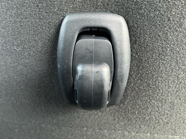 アクア Sスタイルブラック 保証書/純正 SDナビ/トヨタセーフティセンス/Bluetooth接続/ETC/EBD付ABS/横滑り防止装置/バックモニター/フルセグTV/エアバッグ 運転席/エアバッグ 助手席/パワーウインドウ(43枚目)