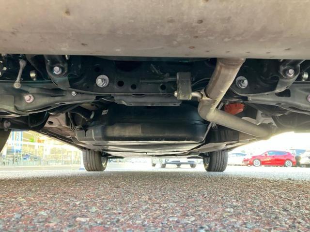 ハリアーハイブリッド Ｚレザーパッケージ　新品タイヤ／調光パノラマルーフ／ＪＢＬ／保証書／純正　１２．３インチ　メモリーナビ／デジタルインナーミラー／トヨタセーフティセンス／エアーシート　前席／パノラミックビューモニター　革シート　電動シート（47枚目）