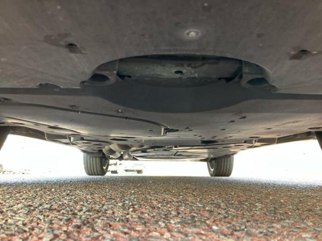 ハリアーハイブリッド Ｚレザーパッケージ　新品タイヤ／調光パノラマルーフ／ＪＢＬ／保証書／純正　１２．３インチ　メモリーナビ／デジタルインナーミラー／トヨタセーフティセンス／エアーシート　前席／パノラミックビューモニター　革シート　電動シート（48枚目）