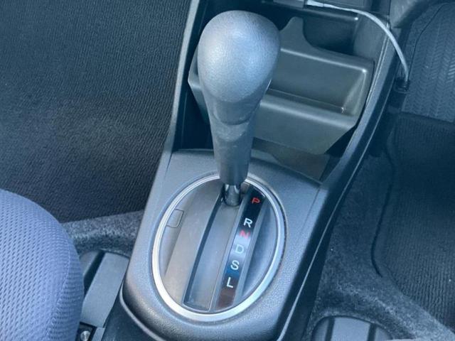 フィットハイブリッド ハイブリッド・スマートセレクション　保証書／純正　ＨＤＤナビ／Ｂｌｕｅｔｏｏｔｈ接続／ＥＴＣ／ＥＢＤ付ＡＢＳ／アイドリングストップ／バックモニター／ワンセグＴＶ／エアバッグ　運転席／エアバッグ　助手席／パワーウインドウ　バックカメラ（18枚目）