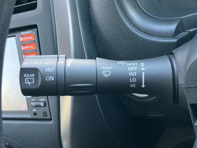 マーチ Ｘ　Ｖセレクション　保証書／純正　ＳＤナビ／ＥＴＣ／ＥＢＤ付ＡＢＳ／アイドリングストップ／バックモニター／フルセグＴＶ／エアバッグ　運転席／エアバッグ　助手席／パワーウインドウ／キーレスエントリー／パワーステアリング（17枚目）