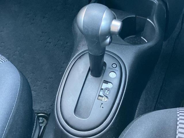 マーチ Ｘ　Ｖセレクション　保証書／純正　ＳＤナビ／ＥＴＣ／ＥＢＤ付ＡＢＳ／アイドリングストップ／バックモニター／フルセグＴＶ／エアバッグ　運転席／エアバッグ　助手席／パワーウインドウ／キーレスエントリー／パワーステアリング（18枚目）