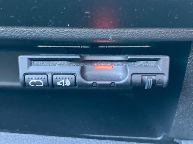 マーチ Ｘ　Ｖセレクション　保証書／純正　ＳＤナビ／ＥＴＣ／ＥＢＤ付ＡＢＳ／アイドリングストップ／バックモニター／フルセグＴＶ／エアバッグ　運転席／エアバッグ　助手席／パワーウインドウ／キーレスエントリー／パワーステアリング（26枚目）