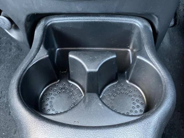 マーチ Ｘ　Ｖセレクション　保証書／純正　ＳＤナビ／ＥＴＣ／ＥＢＤ付ＡＢＳ／アイドリングストップ／バックモニター／フルセグＴＶ／エアバッグ　運転席／エアバッグ　助手席／パワーウインドウ／キーレスエントリー／パワーステアリング（35枚目）