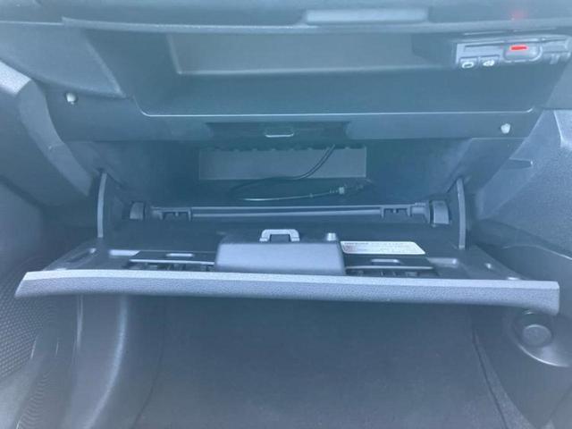 マーチ Ｘ　Ｖセレクション　保証書／純正　ＳＤナビ／ＥＴＣ／ＥＢＤ付ＡＢＳ／アイドリングストップ／バックモニター／フルセグＴＶ／エアバッグ　運転席／エアバッグ　助手席／パワーウインドウ／キーレスエントリー／パワーステアリング（42枚目）