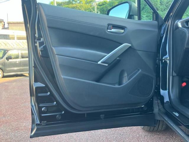 カローラクロス Z モデリスタエアロ/保証書/ディスプレイオーディオ9インチ/トヨタセーフティセンス/シートヒーター 前席/パノラミックビューモニター/車線逸脱防止支援システム/シート ハーフレザー/電動バックドア(22枚目)