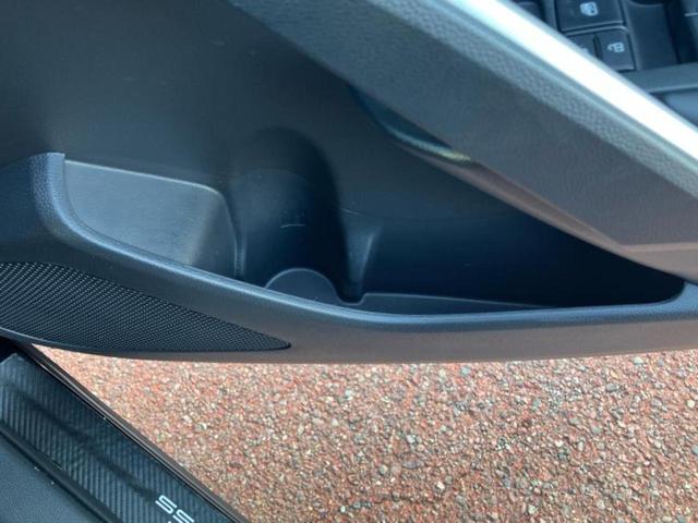 カローラクロス Z モデリスタエアロ/保証書/ディスプレイオーディオ9インチ/トヨタセーフティセンス/シートヒーター 前席/パノラミックビューモニター/車線逸脱防止支援システム/シート ハーフレザー/電動バックドア(34枚目)