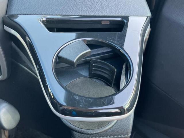 カローラクロス Z モデリスタエアロ/保証書/ディスプレイオーディオ9インチ/トヨタセーフティセンス/シートヒーター 前席/パノラミックビューモニター/車線逸脱防止支援システム/シート ハーフレザー/電動バックドア(35枚目)