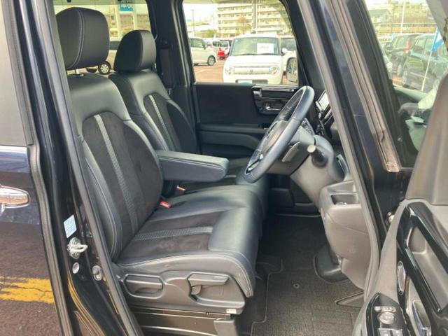 N-BOXカスタム L・ターボ 新品タイヤ/保証書/社外 8インチ SDナビ/ホンダセンシング/両側電動スライドドア/シートヒーター/車線逸脱防止支援システム/シート ハーフレザー/ヘッドランプ LED/Bluetooth接続(4枚目)