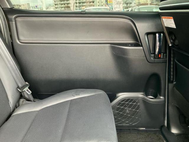 ＷＥＣＡＲＳでは各商談席に大型モニターをご用意しております！見やすい大画面でゆったりと全国の在庫をご覧いただけます！是非ご来店お待ちしております！