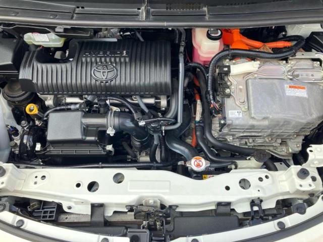 シエンタ ハイブリッドファンベースＧ　新品タイヤ／ＴＲＤエアロ／保証書／社外　９インチ　ＳＤナビ／衝突安全装置／両側電動スライドドア／パノラミックビューモニター／車線逸脱防止支援システム／ヘッドランプ　ＬＥＤ／Ｂｌｕｅｔｏｏｔｈ接続（50枚目）