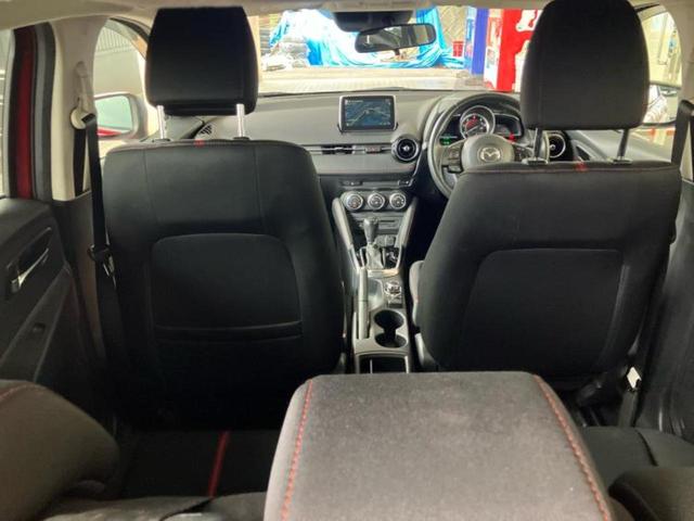 デミオ ４ＷＤ　ＸＤツーリング　新品タイヤ／純正　メモリーナビ／衝突安全装置／ヘッドランプ　ＨＩＤ／ＵＳＢジャック／Ｂｌｕｅｔｏｏｔｈ接続／ＥＢＤ付ＡＢＳ／横滑り防止装置／アイドリングストップ／バックモニター／フルセグＴＶ　４ＷＤ（8枚目）