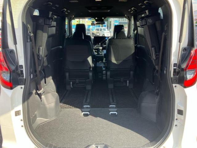 ノア ハイブリッドＳ－Ｚ　純正エアロ／保証書／ディスプレイオーディオ＋ナビ１０．５インチ／フリップダウンモニター　純正　１４インチ／トヨタセーフティセンス／両側電動スライドドア／シートヒーター　前席　衝突被害軽減システム（21枚目）