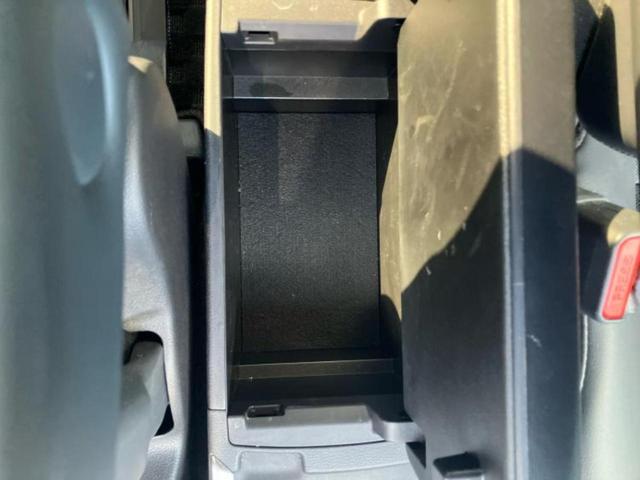 ノア ハイブリッドＳ－Ｚ　純正エアロ／保証書／ディスプレイオーディオ＋ナビ１０．５インチ／フリップダウンモニター　純正　１４インチ／トヨタセーフティセンス／両側電動スライドドア／シートヒーター　前席　衝突被害軽減システム（37枚目）