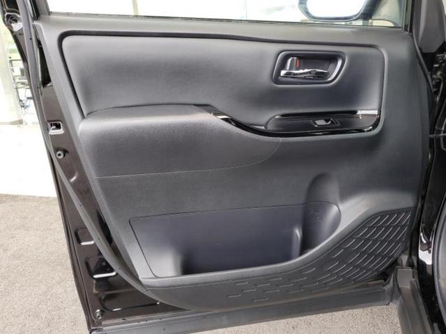 ヴォクシー ＺＳキラメキ３　純正　９インチ　ＳＤナビ／トヨタセーフティセンス／両側電動スライドドア／車線逸脱防止支援システム／シート　ハーフレザー／ヘッドランプ　ＬＥＤ／Ｂｌｕｅｔｏｏｔｈ接続／ＥＴＣ／ＥＢＤ付ＡＢＳ　ＤＶＤ再生（25枚目）