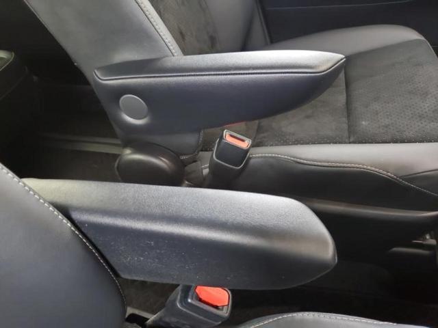 ヴォクシー ＺＳキラメキ３　純正　９インチ　ＳＤナビ／トヨタセーフティセンス／両側電動スライドドア／車線逸脱防止支援システム／シート　ハーフレザー／ヘッドランプ　ＬＥＤ／Ｂｌｕｅｔｏｏｔｈ接続／ＥＴＣ／ＥＢＤ付ＡＢＳ　ＤＶＤ再生（36枚目）