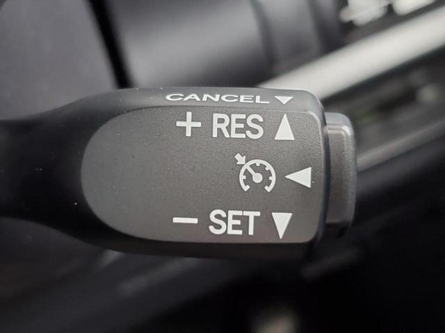 ヴォクシー ＺＳキラメキ３　純正　９インチ　ＳＤナビ／トヨタセーフティセンス／両側電動スライドドア／車線逸脱防止支援システム／シート　ハーフレザー／ヘッドランプ　ＬＥＤ／Ｂｌｕｅｔｏｏｔｈ接続／ＥＴＣ／ＥＢＤ付ＡＢＳ　ＤＶＤ再生（40枚目）